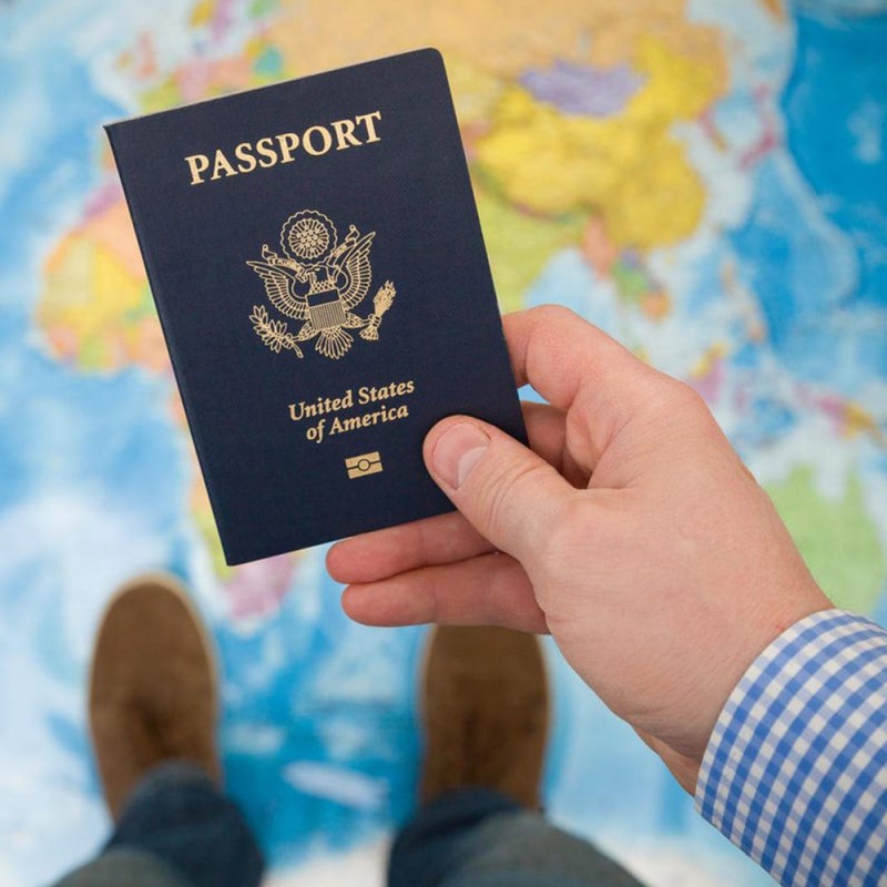 پیگیری امور مربوط به پاسپورت و ویزا